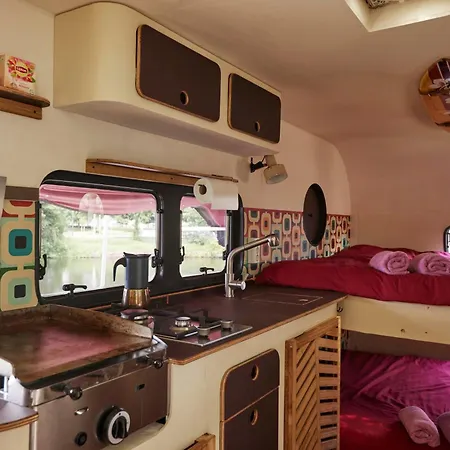 Glampervan Julietta Kamp alanı *